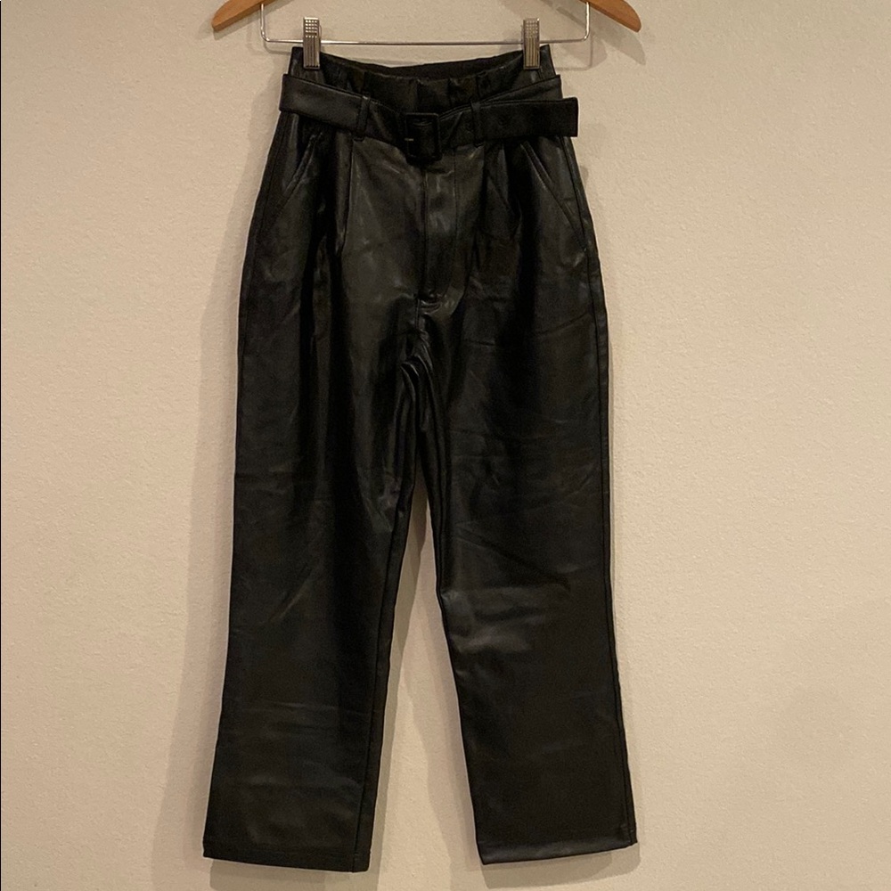 NWT Women’s Abercrombie Black Pleather High Waist Pants. Size XS